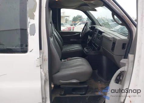 2007 Chevrolet Express Work Van z USA, uszkodzony, nr VIN 1GCGG25V071209611